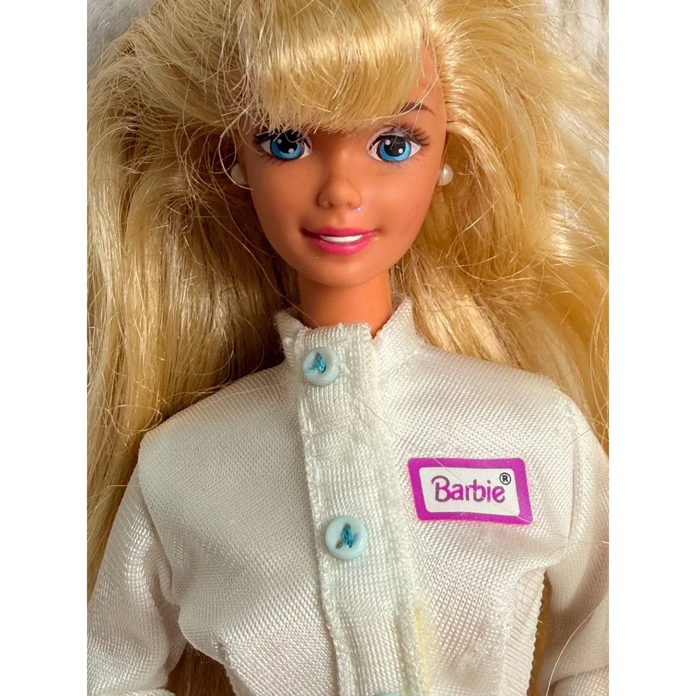 Vintage 1990s Barbie Pet Doctor Doll‎ Playset with Dog Cat and Accessories Works